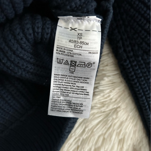 Thick Banana Republic knit sweater - Picture 4 of 6